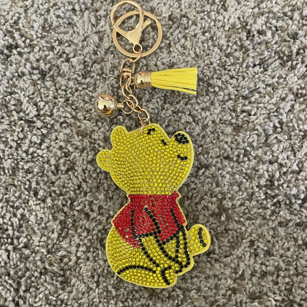 Winnie the Pooh Rhinestone Bag Charm - Picture 1 of 2